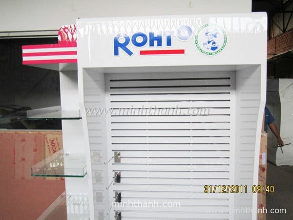 Manufacturing supermarket shelves Rohto