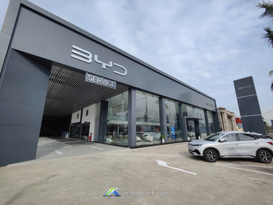 Thi công showroom ô tô BYD Hải Phòng 01