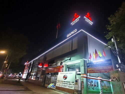 thi công biển hiệu showroom Mitsubishi Isamco Trần Hưng Đạo 16