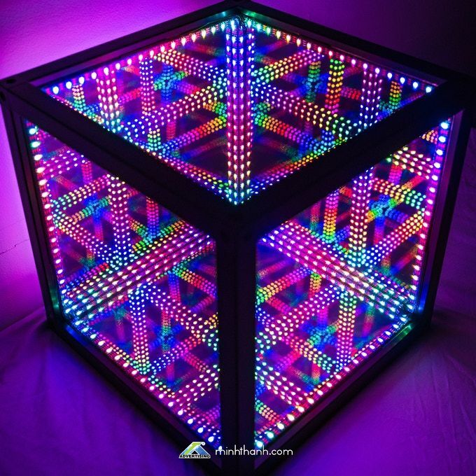 Hộp đèn LED vô cực ánh sáng đổi màu linh hoạt Hộp đèn LED vô cực ánh sáng đổi màu linh hoạt