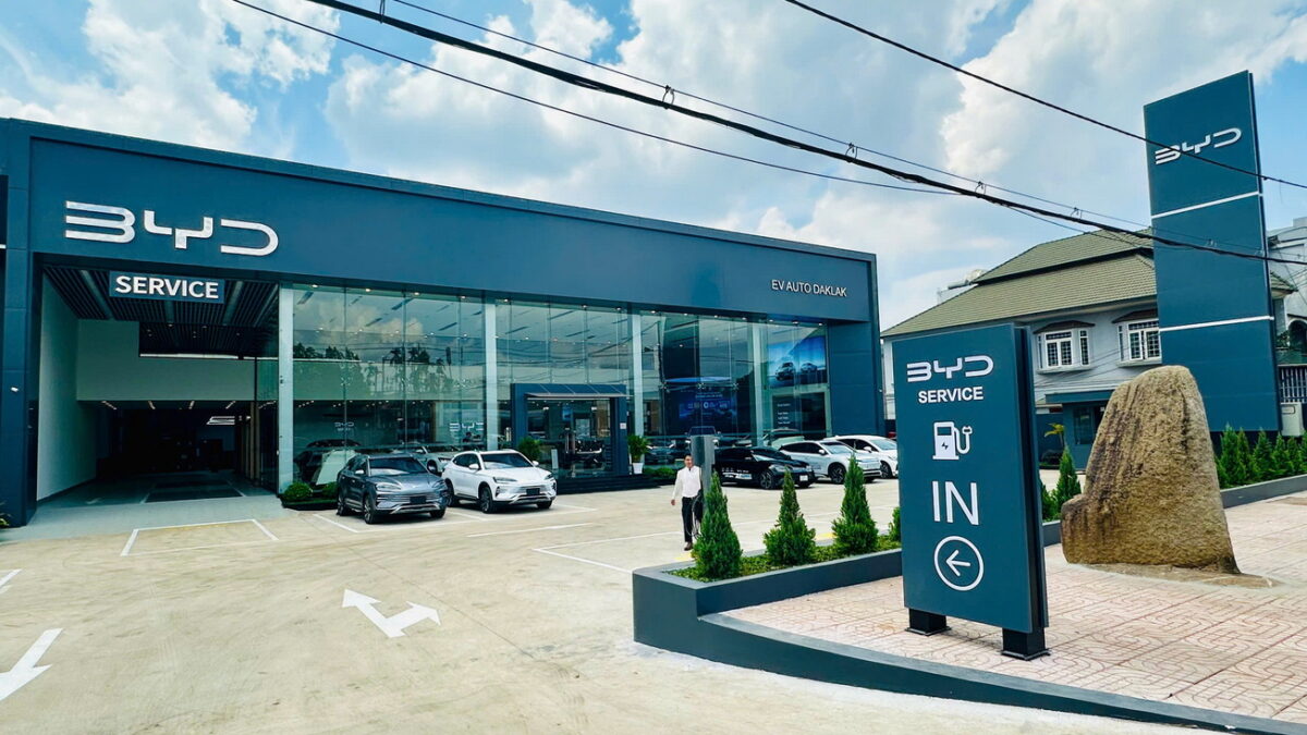 nhà thầu thi công nội thất showroom BYD EV Auto Daklak 01