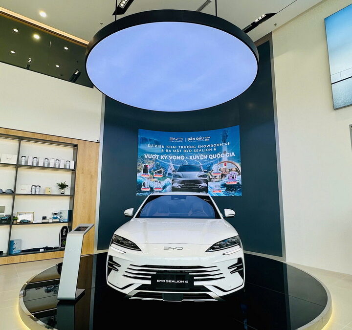 nhà thầu thi công nội thất showroom BYD EV Auto Daklak 21