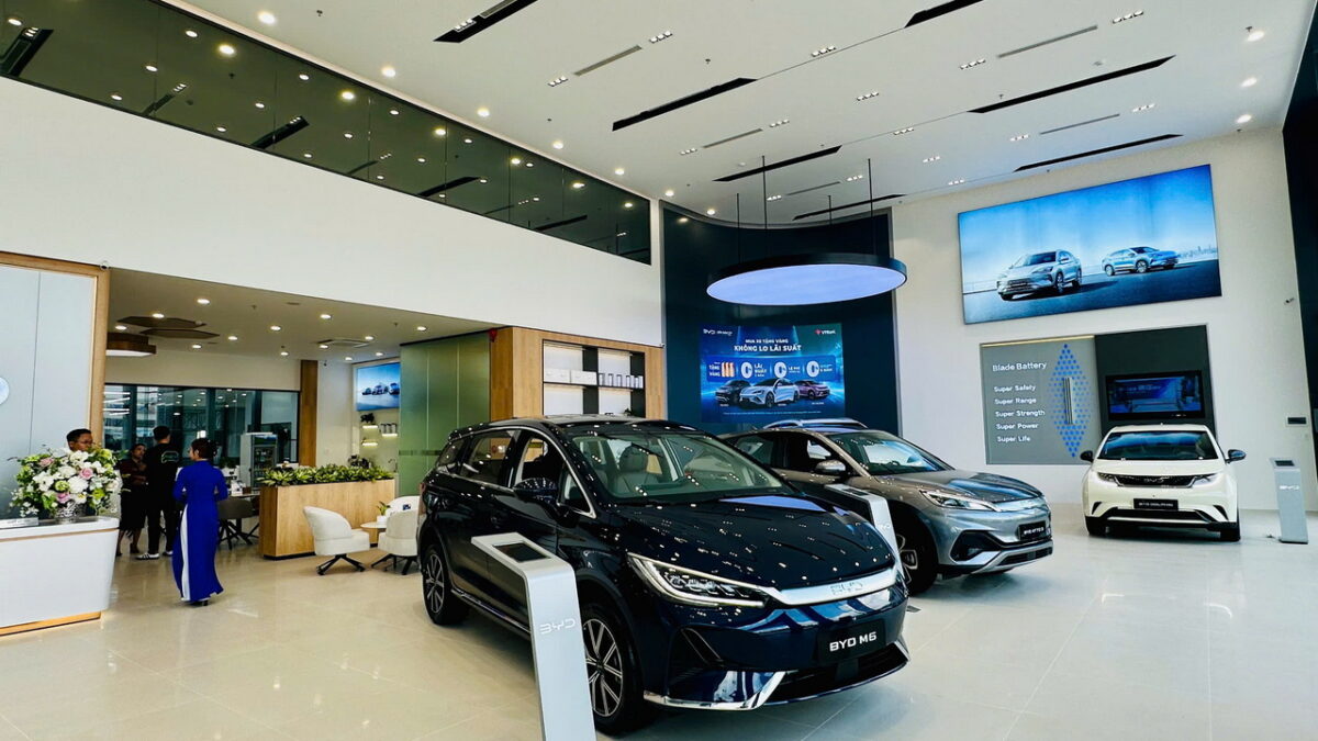 nhà thầu thi công nội thất showroom BYD EV Auto Daklak 30