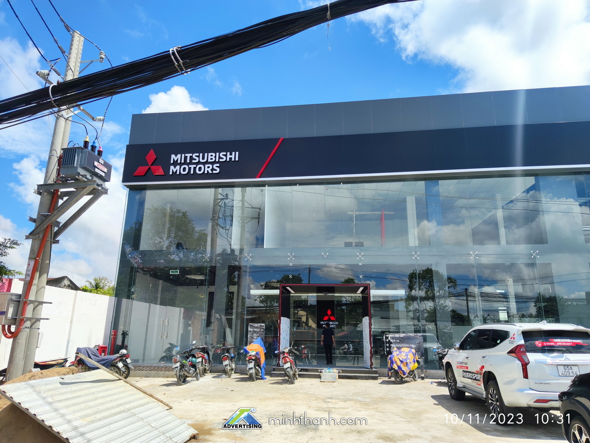thi công nhận diện showroom Mitsubishi Sóc Trăng 2S 01