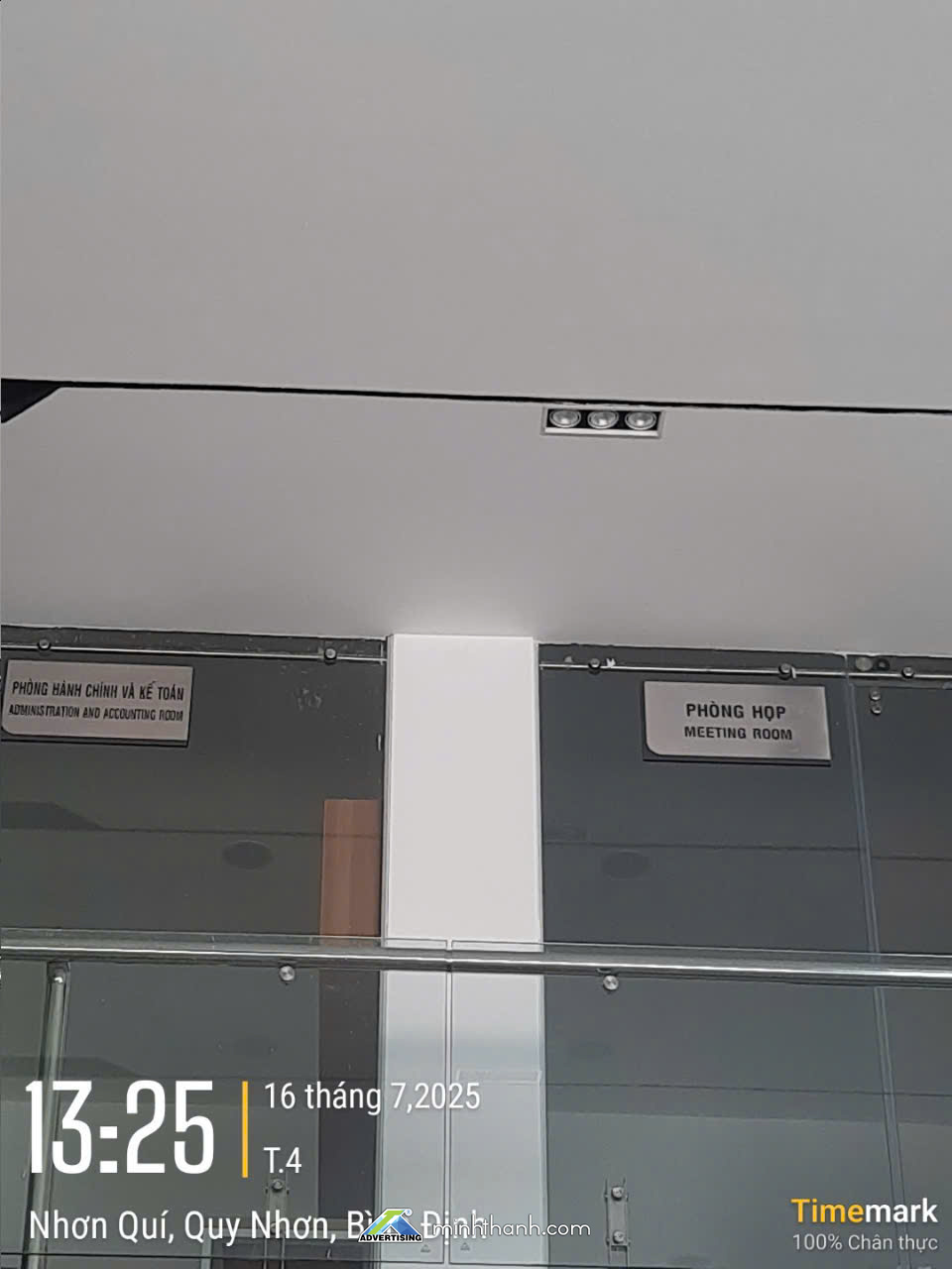 Thi công nhận diện thương hiệu Showroom Ô tô BYD Oway Quy Nhơn 10