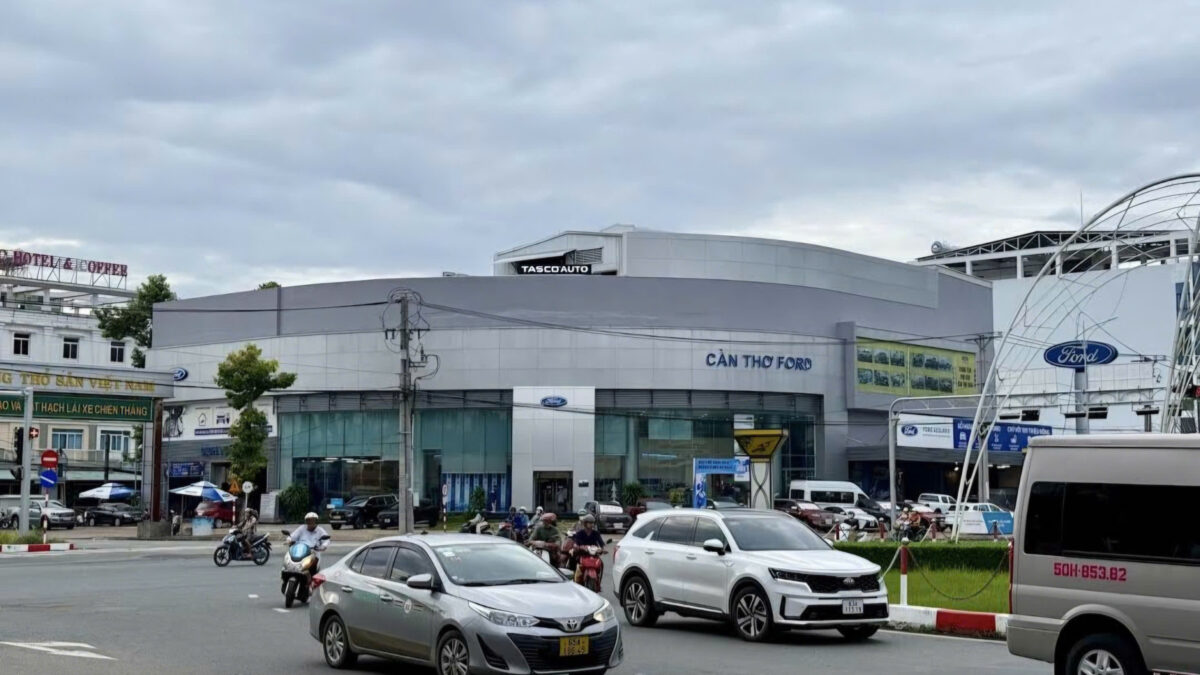 Bảng hiệu Alu chữ nổi có đèn TASCO AUTO Cần Thơ FORD 01.