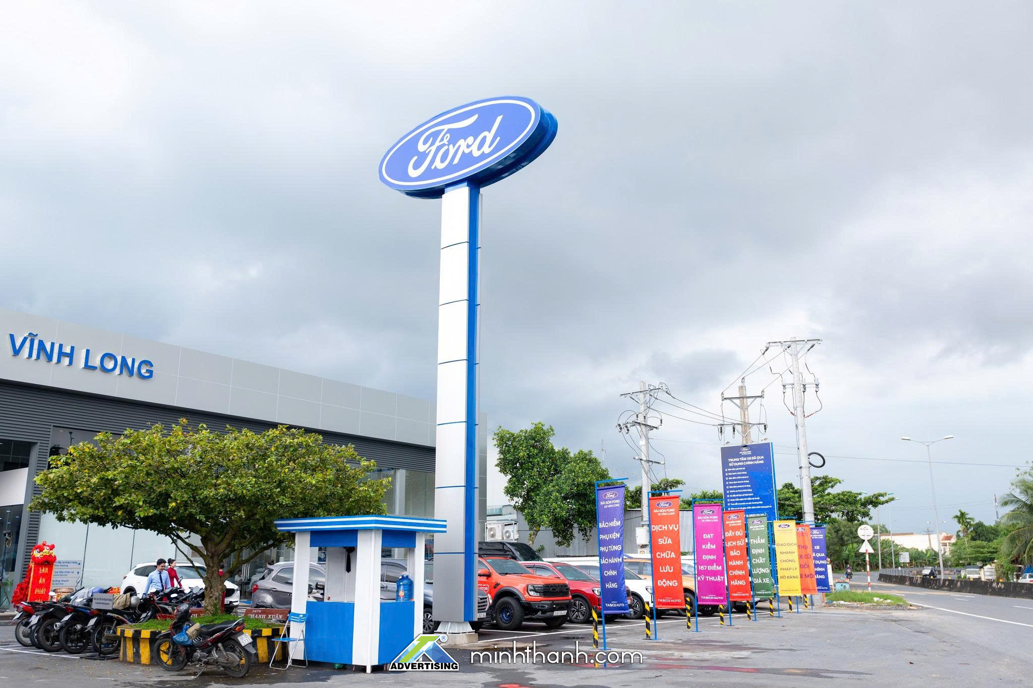 Thi công biển hiệu/ ngoại thất Showroom Ô tô Sài Gòn Ford 2S Vĩnh Long 03