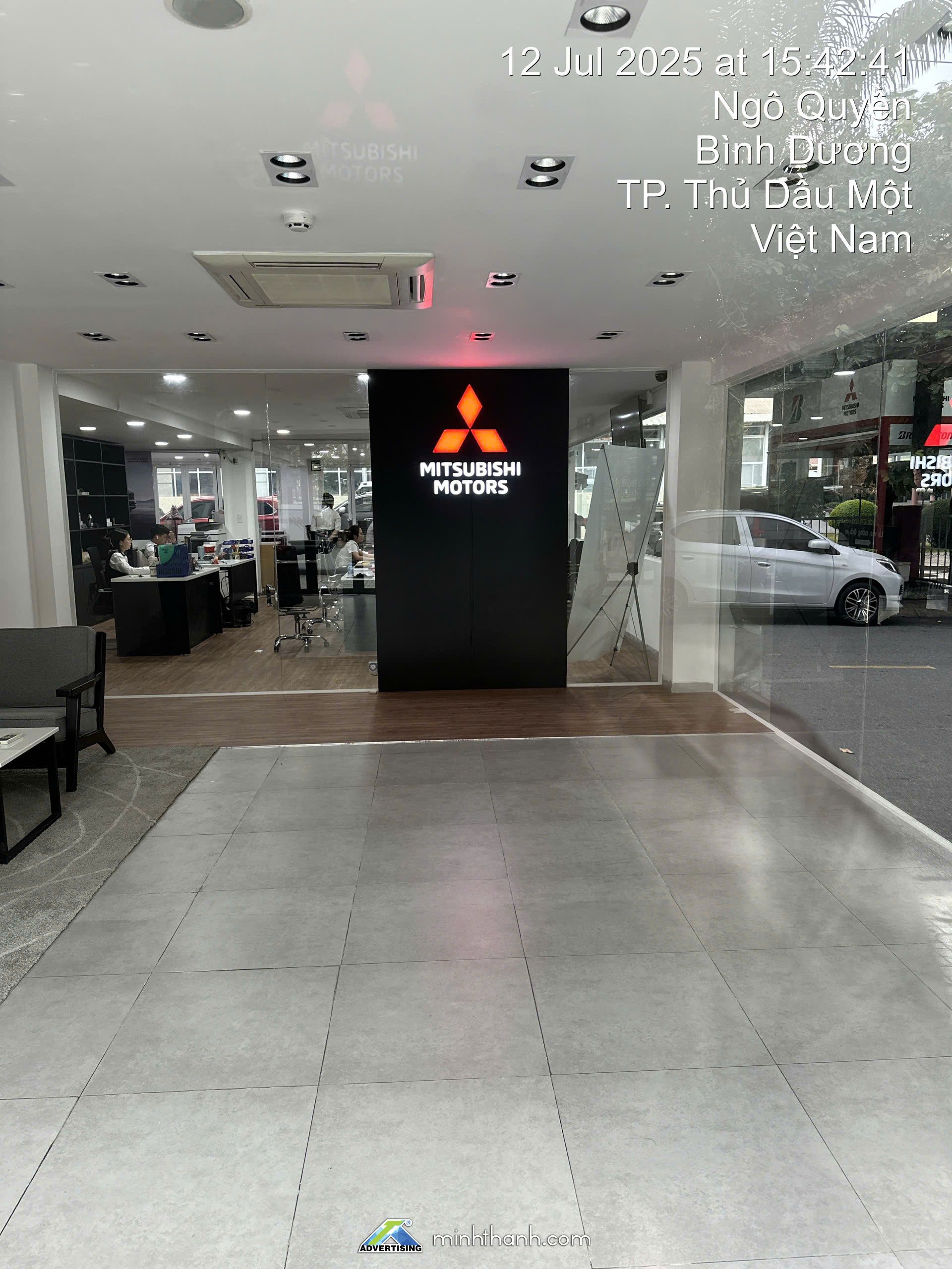 Thi công showroom Mitsubishi Moveo Bình Dương 07