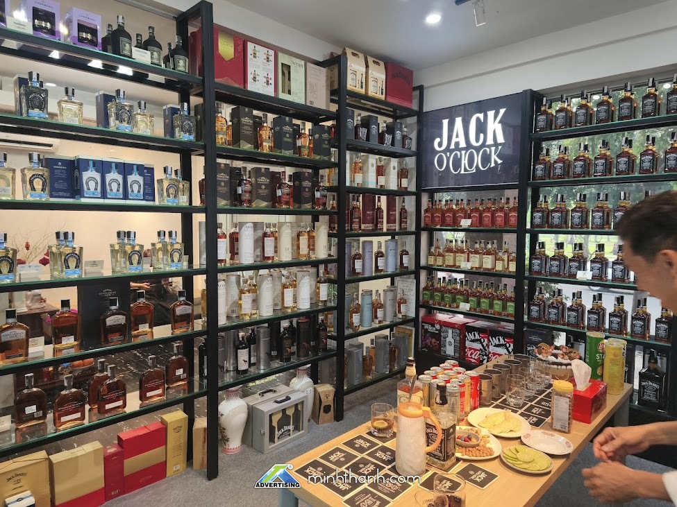 Minh Thành L.H.P Thi công Kệ trưng bày Rượu Jack Daniel